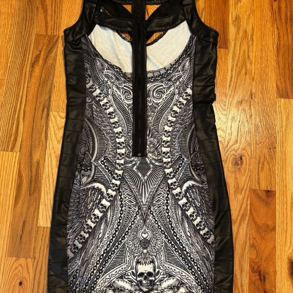 Affliction Black and White skull Patterned Dress - Picture 6 of 8